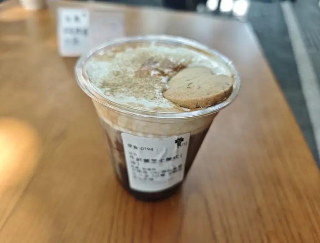 Staff at the Yunnan cafe say the mushroom coffee is selling well. Photo: 163.com