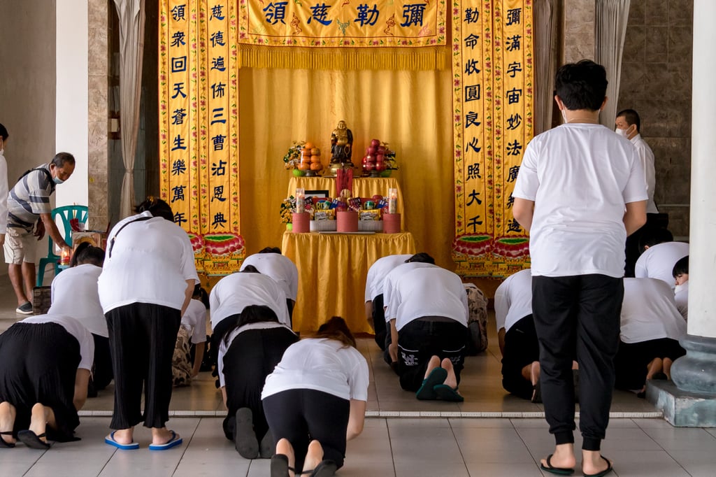 The mistress turned up at a solemn ceremony to bid farewell to the already married man’s father. Photo: Shutterstock