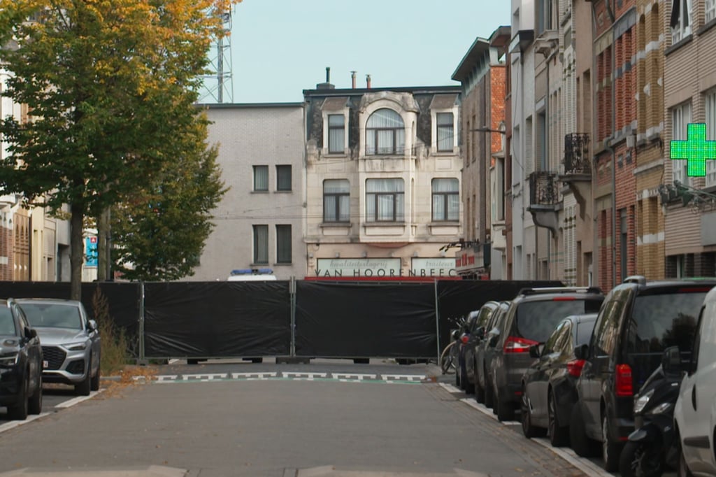 A black police cordon in an Antwerp street. Photo: VTM via AP