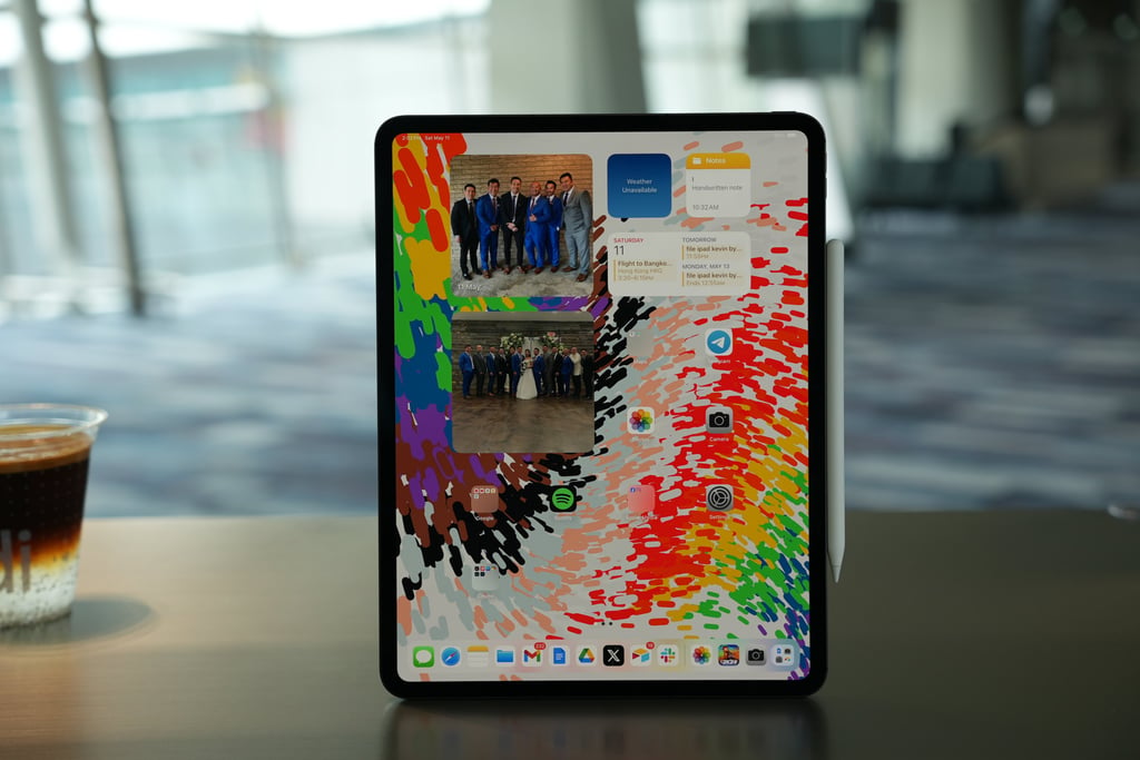 Apple’s iPad Pro uses the organic light-emitting diode display technology, which can produce deep blacks and punchier reds than the MiniLED panels used in previous iPad Pro models. Photo: Ben Sin