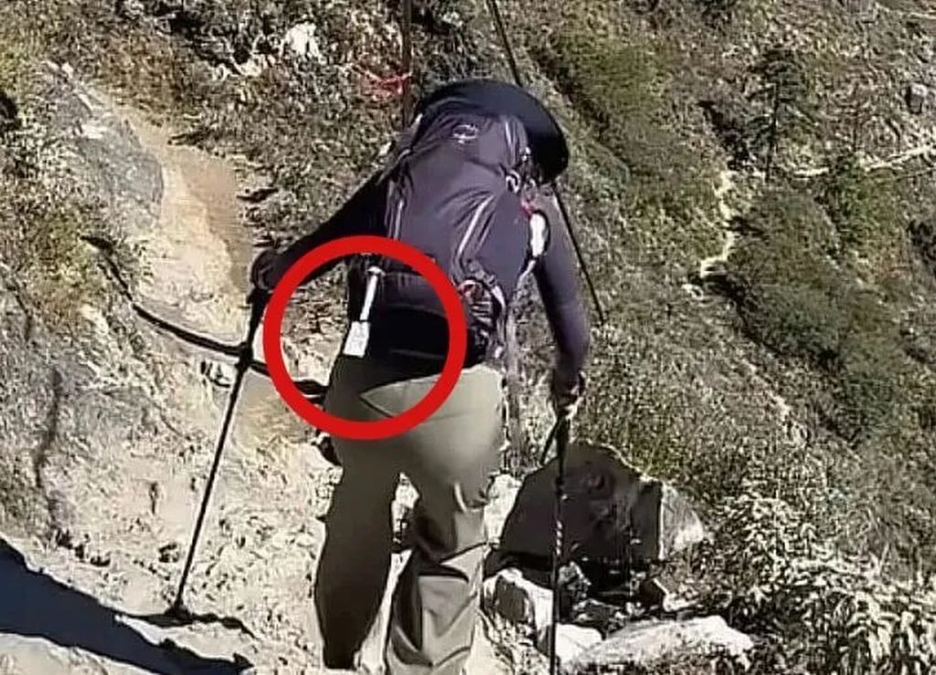 Deng’s hiking video displayed a tag on her backpack, sparking criticism on mainland social media that she was exploiting the company’s refund policy. Photo: sghexport.shobserver.com