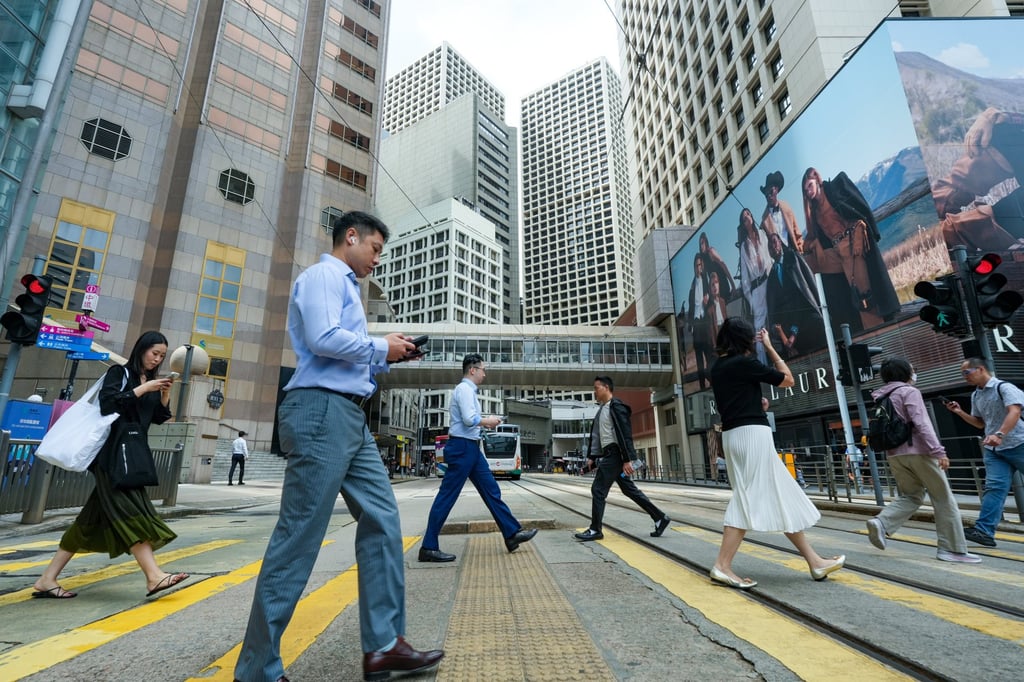 For every HK$100 in the MPF, the cost saving will turn it into HK$115 for the long term, according to Ayesha Macpherson Lau. Photo: Sun Yeung