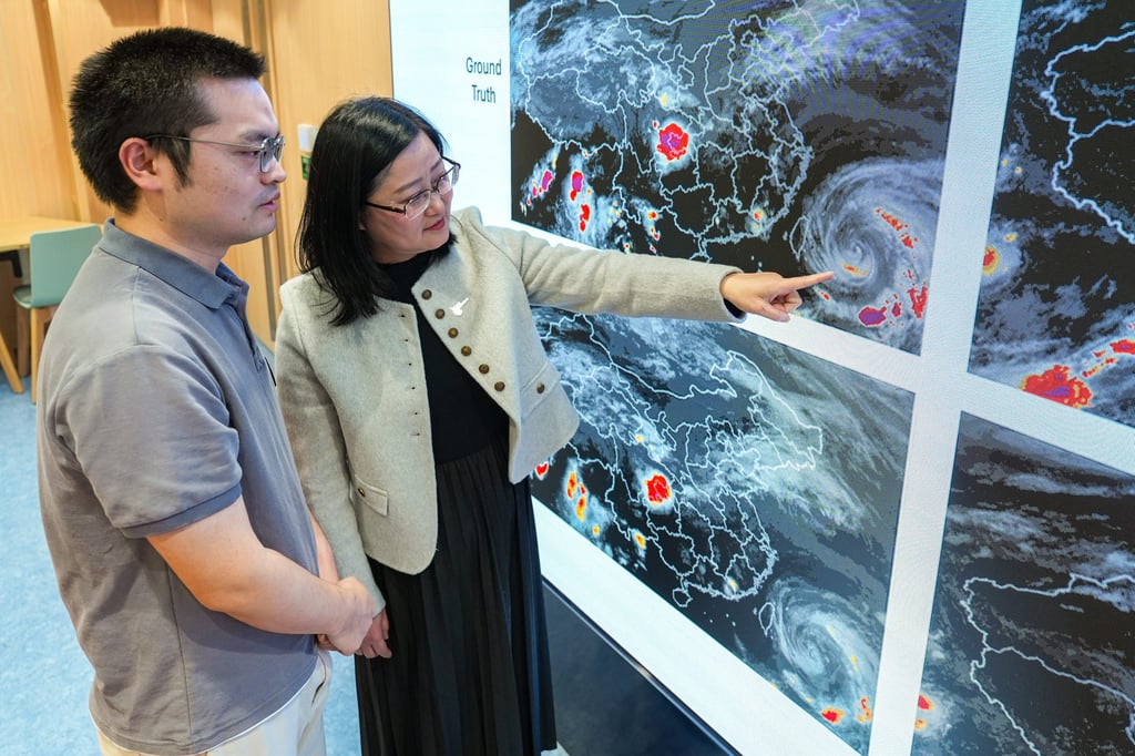 Dr Dai Kuai (left) and Professor Su Hui. Photo: Eugene Lee