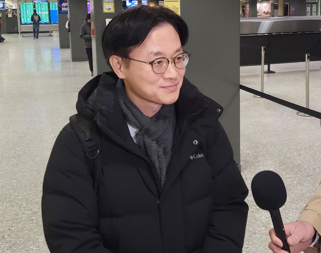 South Korean Minister of Trade, Industry and Energy Kim Jung-kwan speaks to reporters at Dulles International Airport near Washington on Wednesday last week. Photo: Yonhap/EPA