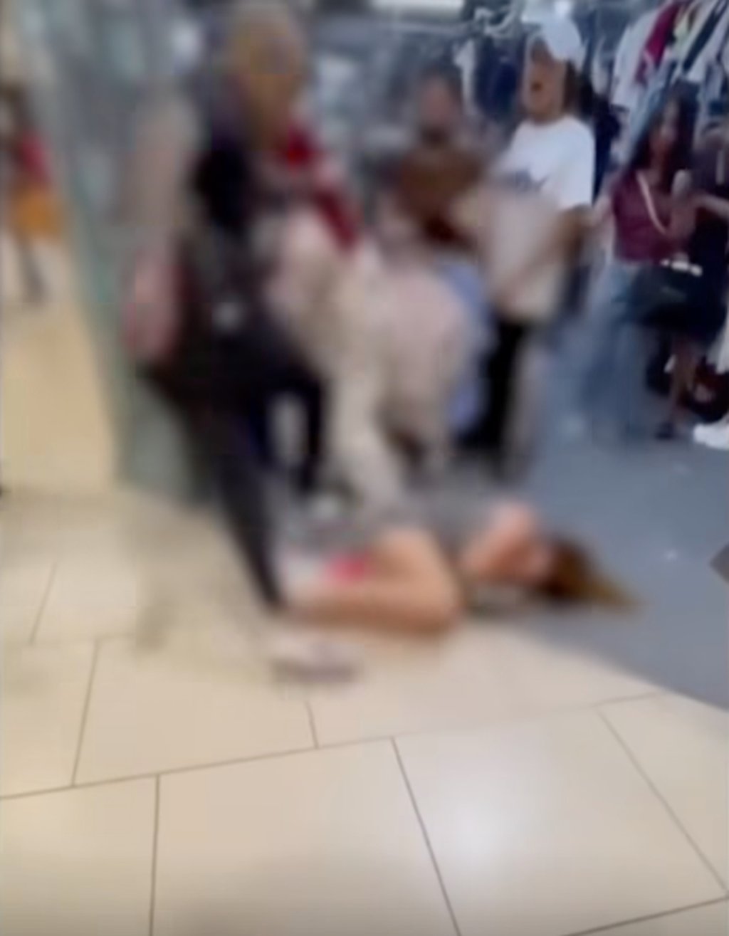 A still from a social media video showing the assault at a shopping centre in Singapore. Photo: 24 Oras