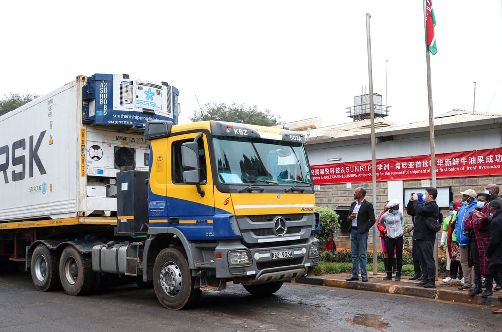 A truck with the first batch of fresh avocados grown in Kenya and destined for the Chinese market departs from a factory in Limuru, Kiambu County, Kenya, on August 2, 2022. Photo: Xinhua