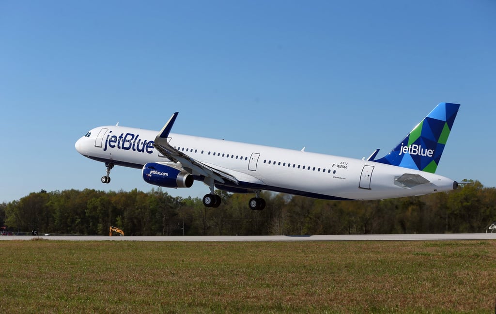 A JetBlue Airbus A321 plane. Photo: AP