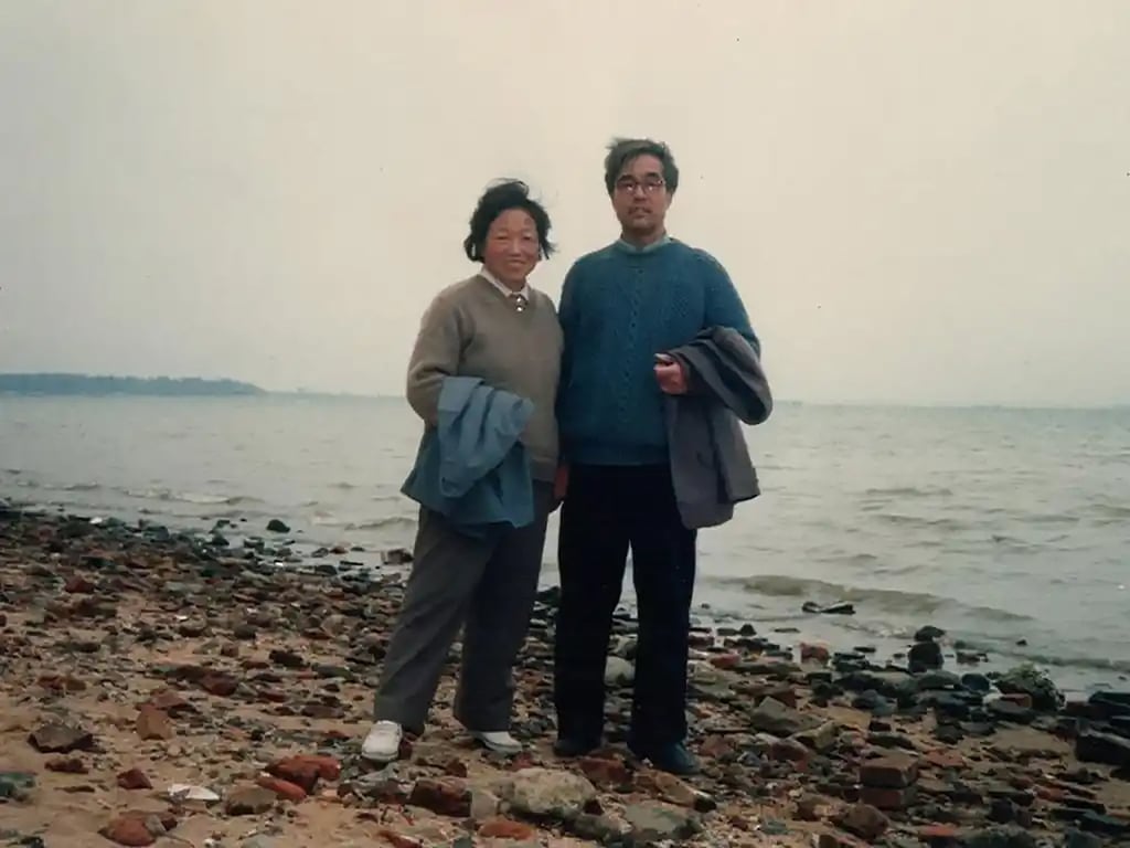 Du Yingrong and his wife, Lu Suying, in their youth. The childless couple quietly amassed a massive fortune to donate before passing away. Photo: The Paper