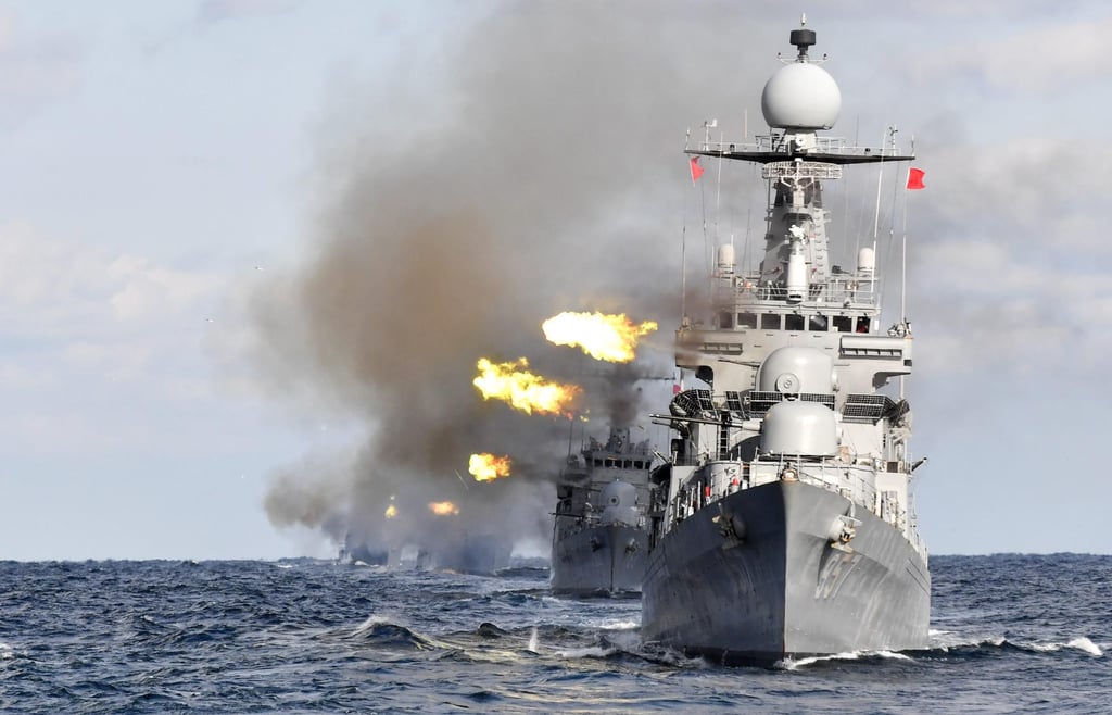 South Korean naval vessels conduct an anti-ship firing exercise against North Korea’s possible maritime provocations in November 2016. Photo: South Korea Navy/EPA
