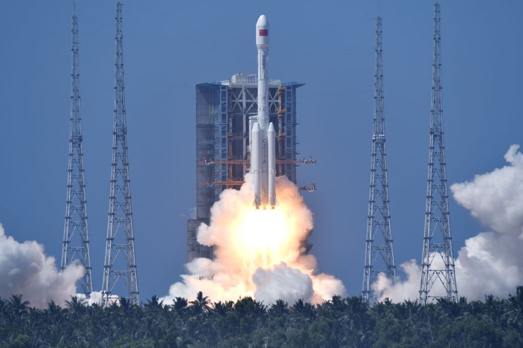 A communications satellite equipped with the 750 newton test engine takes off from the Wenchang launch site in southern China on board a modified version of the Long March-7 rocket on June 23. Photo: Xinhua