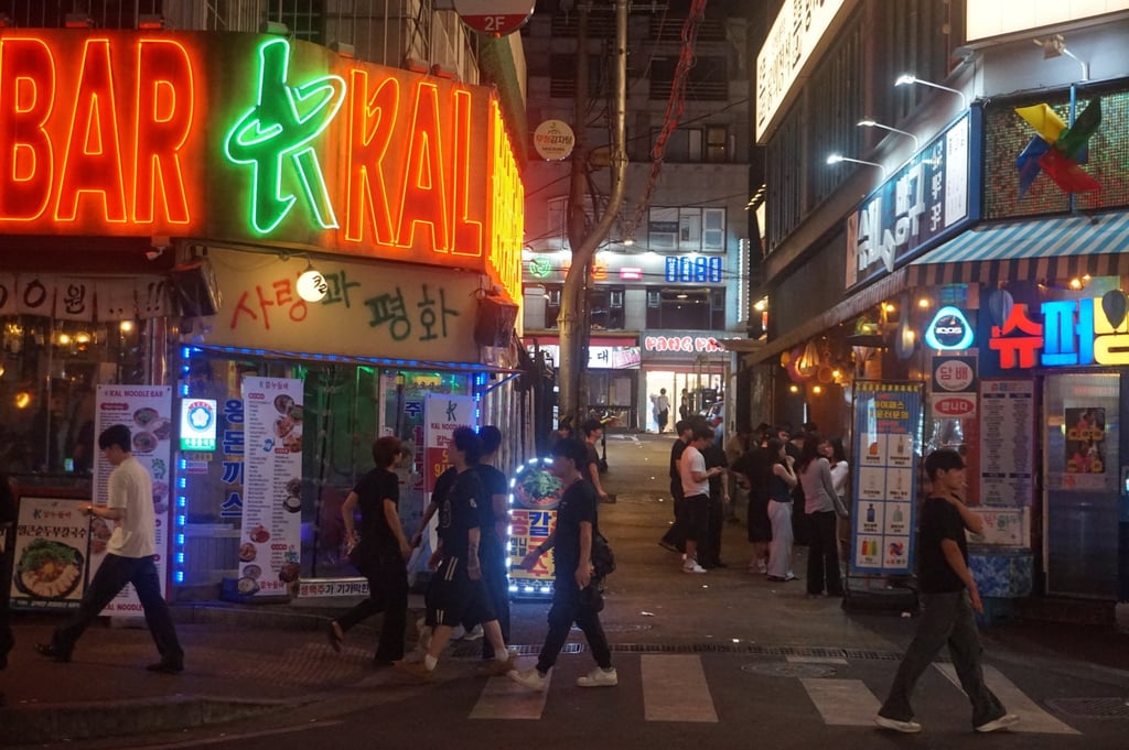 ‘Pocha’ pubs in Seoul’s nightlife areas like Hongdae have seen a decline in customers in recent years. Photo: David D. Lee
