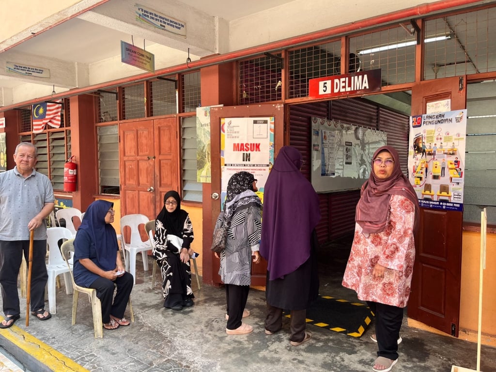 Voters in Ampangan, Negeri Sembilan, for Saturday’s state election. Photo: Ushar Daniele