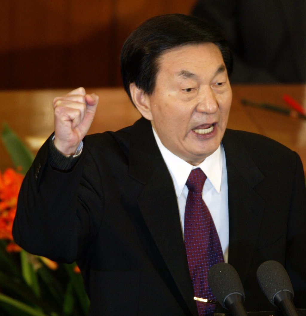 Chinese Premier Zhu Rongji concludes his final report to the annual session of the National People’s Congres in Beijing March 5, 2003. Photo: Reuters