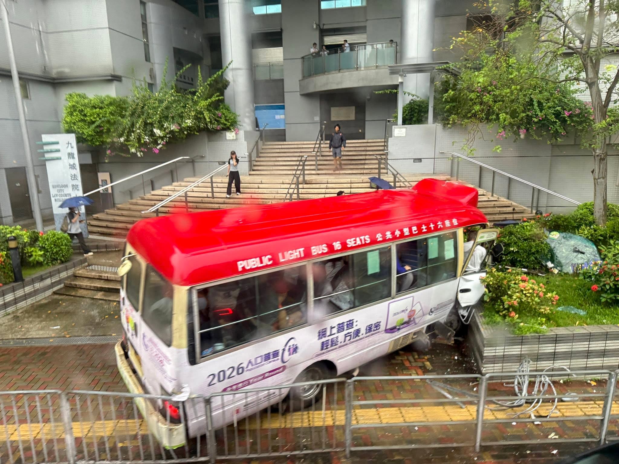 The minibus mounted the pavement near Kowloon City Court. Photo: Facebook /Eddie PT