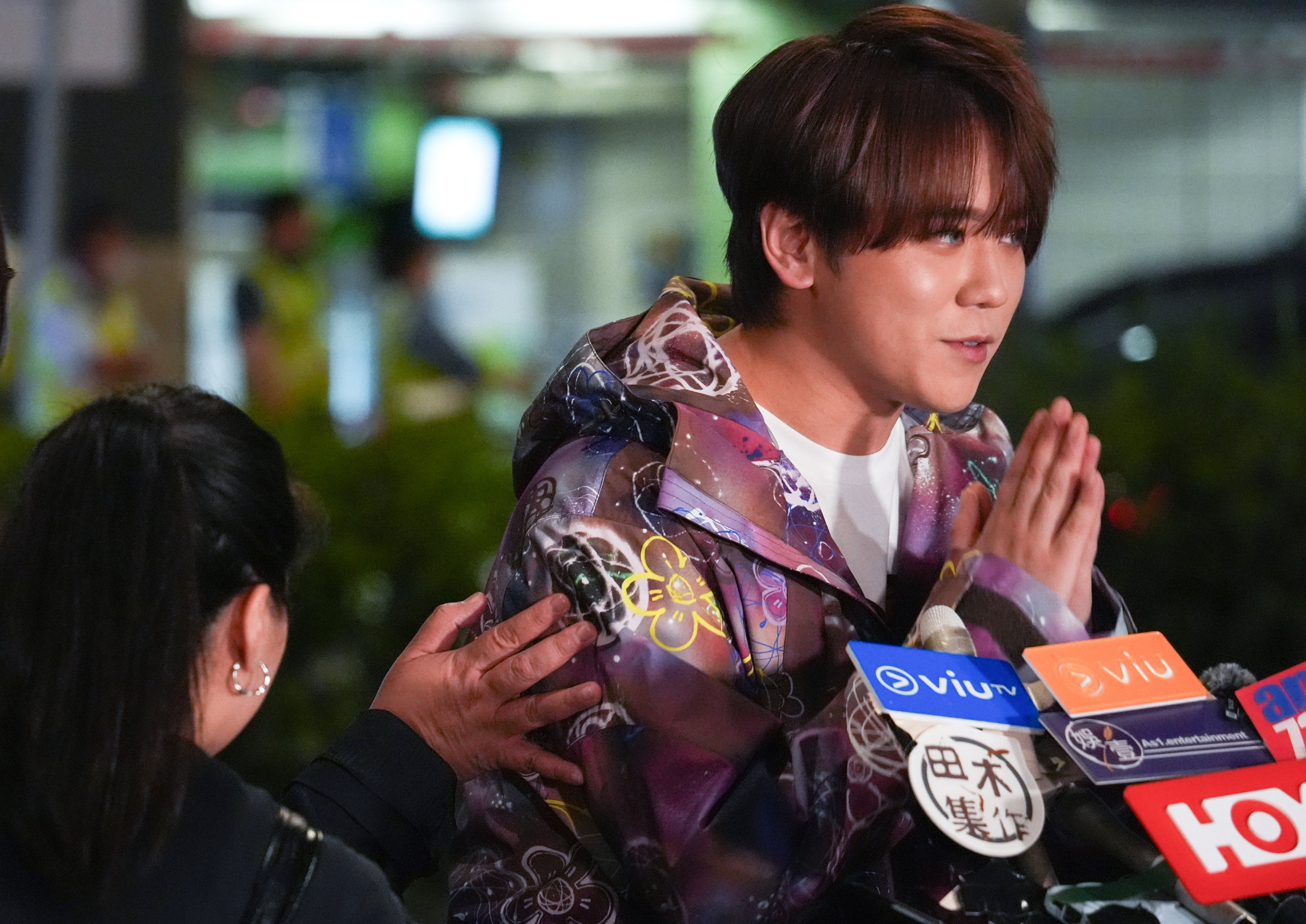 Cantopop star Keung To meets the media at Hong Kong International Airport after accidentally falling into the waters off Sai Wan in June 2025. Photo: Eugene Lee