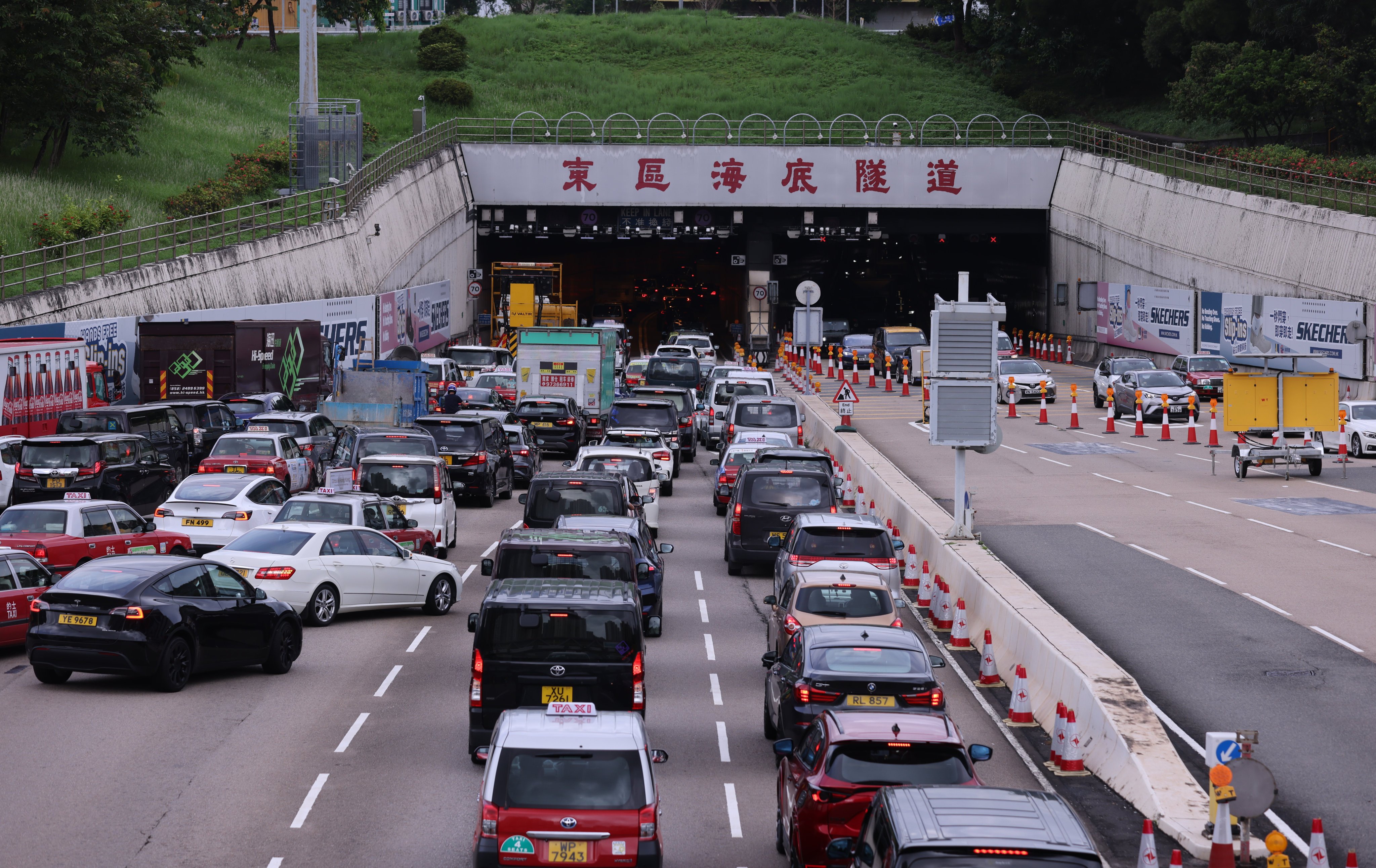 Average weekday traffic across the three crossings rose by 5 per cent to 284,700 vehicles between January and April 2026. Photo: May Tse