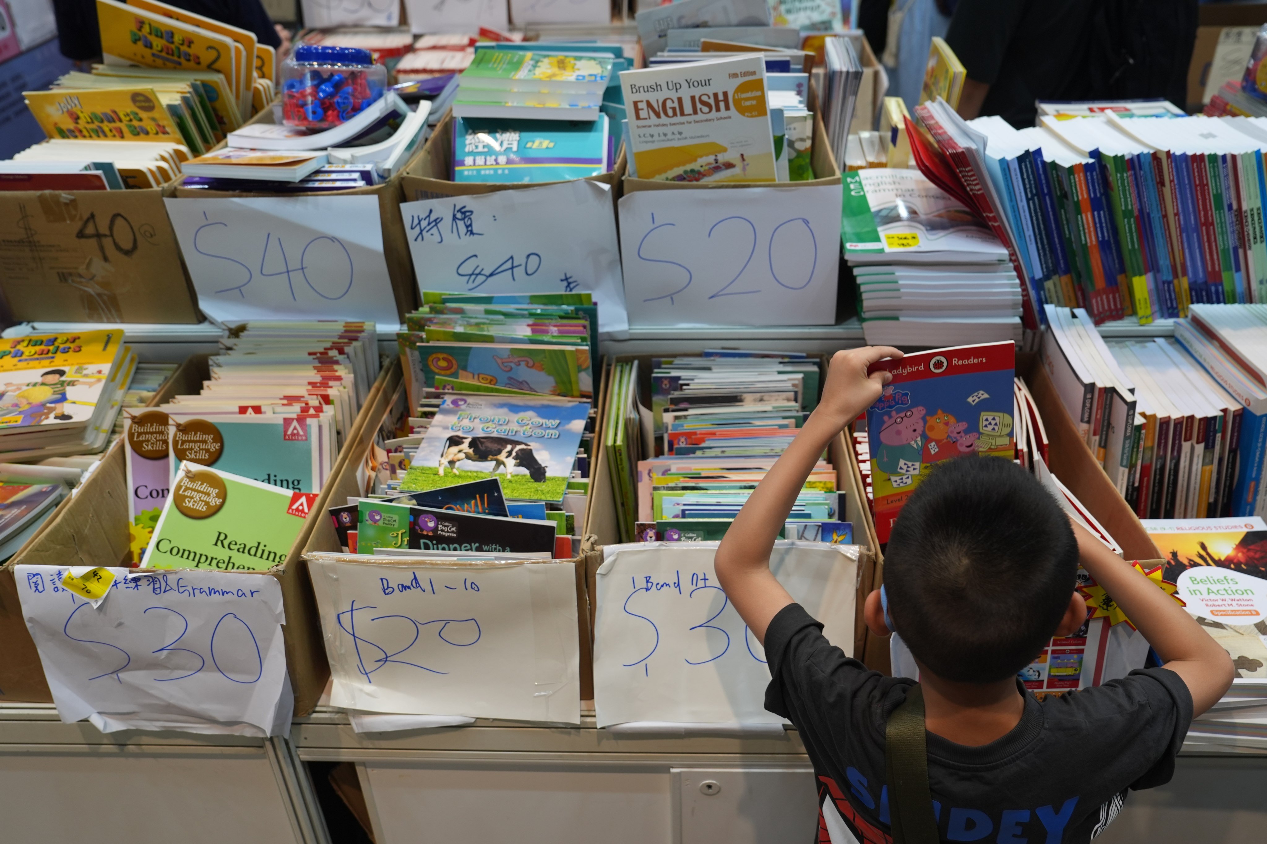 Several booksellers say that shifting consumer habits and unstable weather during the seven-day event have dampened business. Photo: Elson Li