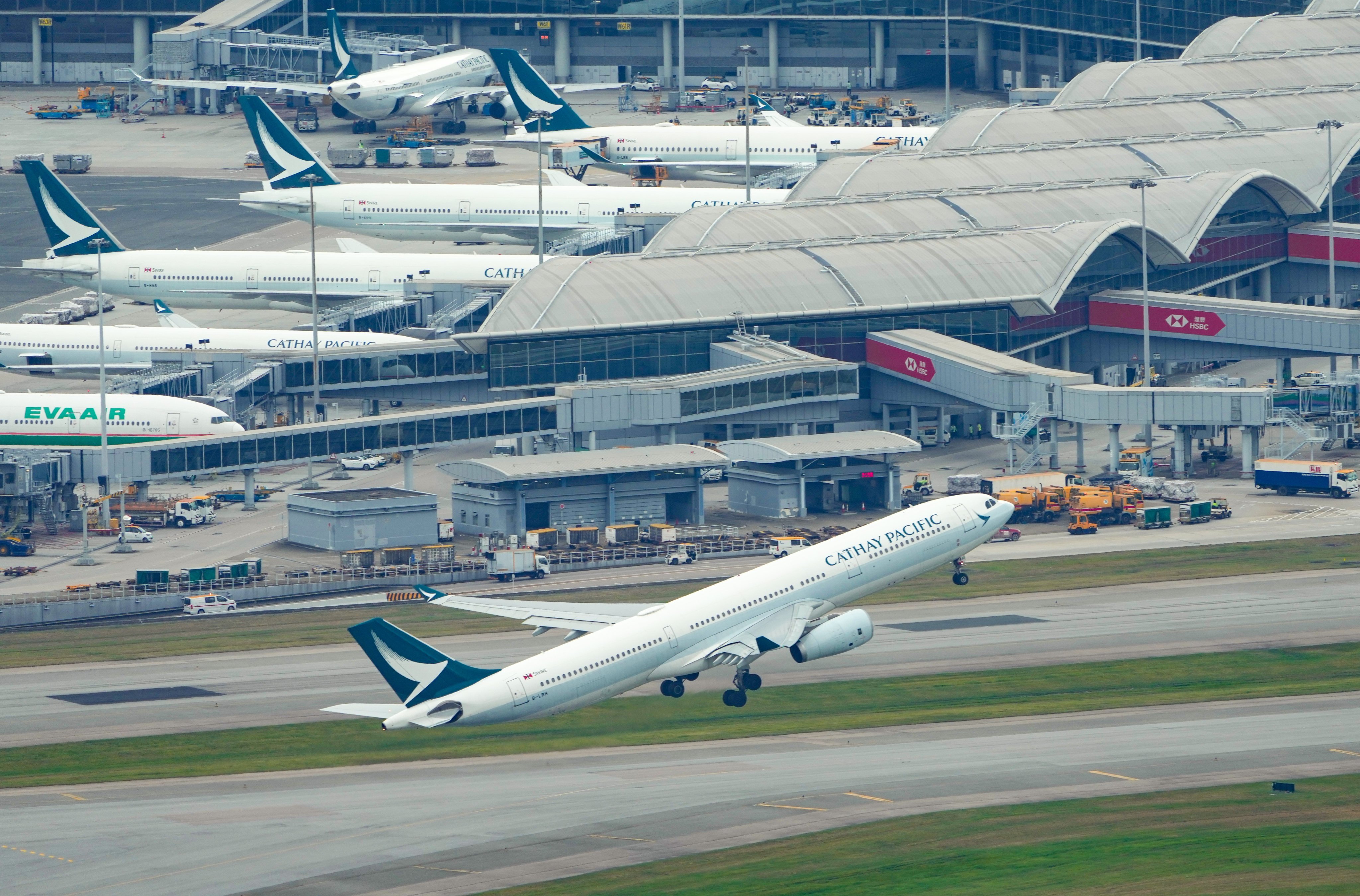 Hong Kong flag carrier Cathay Pacific Airways expects its first-half net profit to jump by as much as 75 per cent to HK$6.5 billion. Photo: Sam Tsang