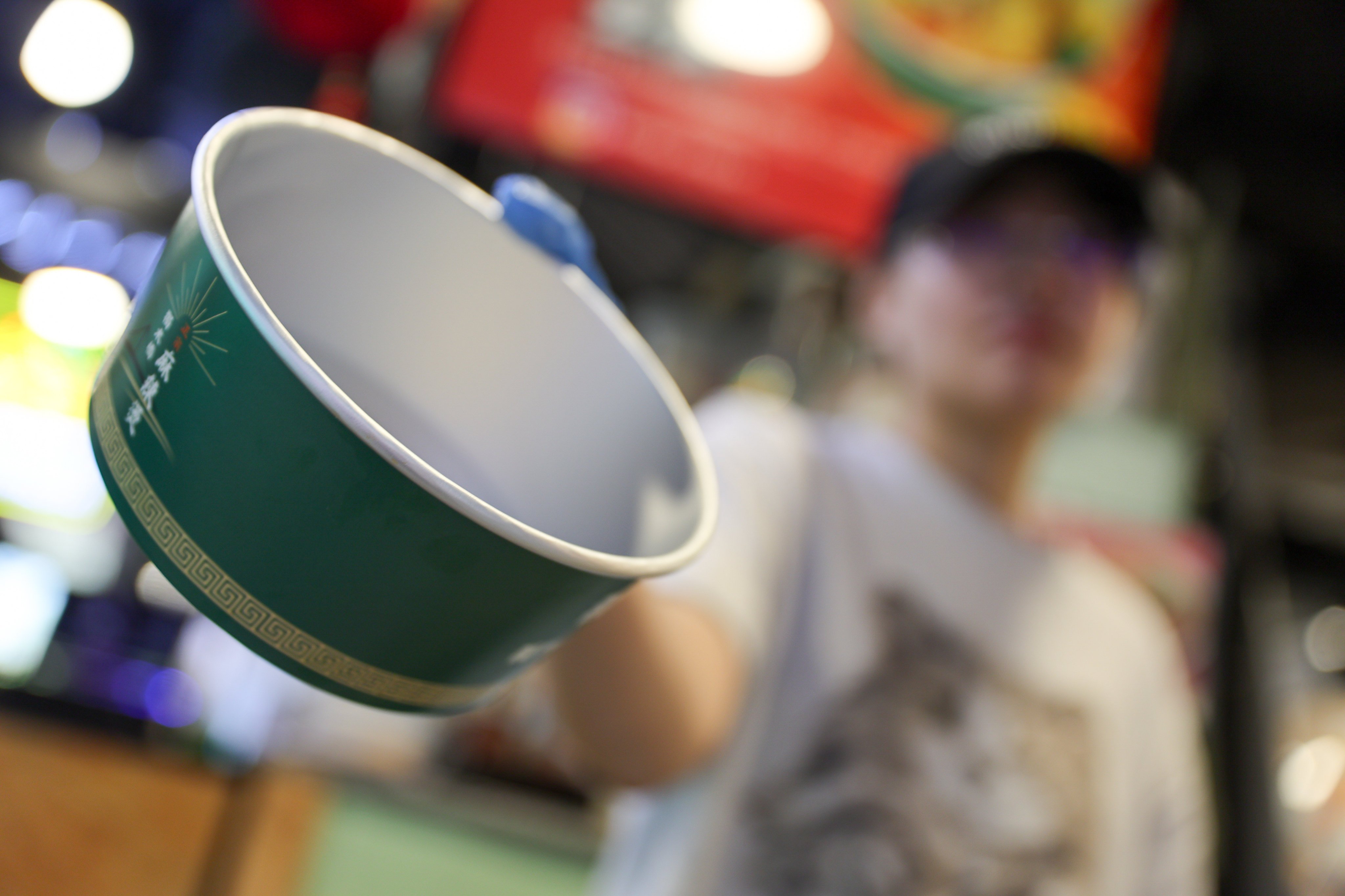 A paper bowl lined with a plastic coating used by a food stall at Dragon Centre in Sham Shui Po. Photo: Edmond So