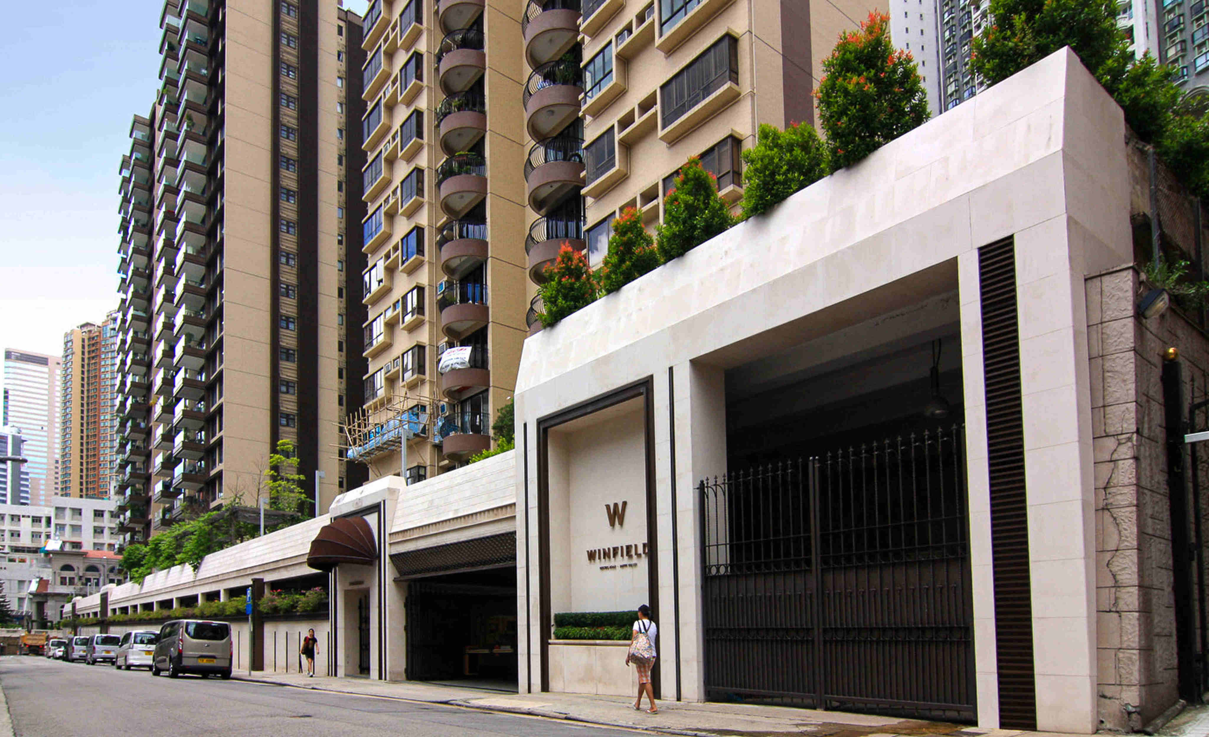 The FEHD discovered a lifeguard at the residential estate's pool was suspected of using fake credentials. Photo: Handout