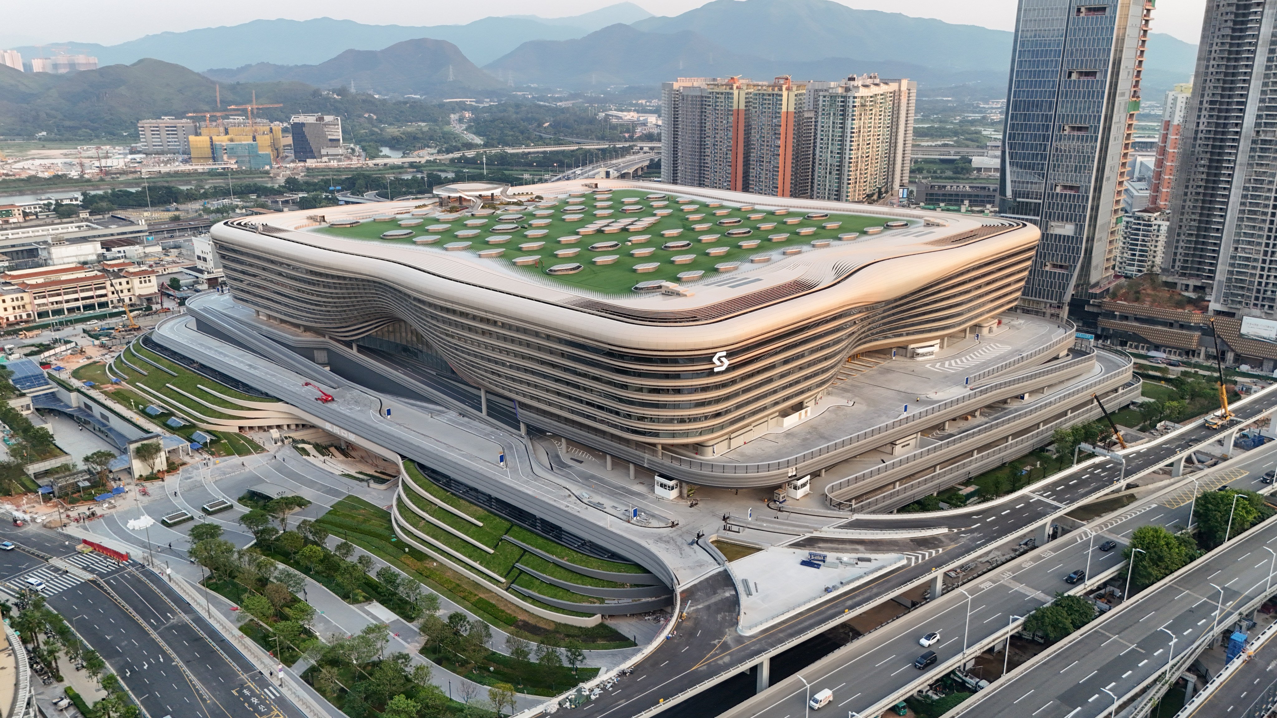 The revamped Huanggang crossing could open as early as next month, according to sources. Photo: Edmond So