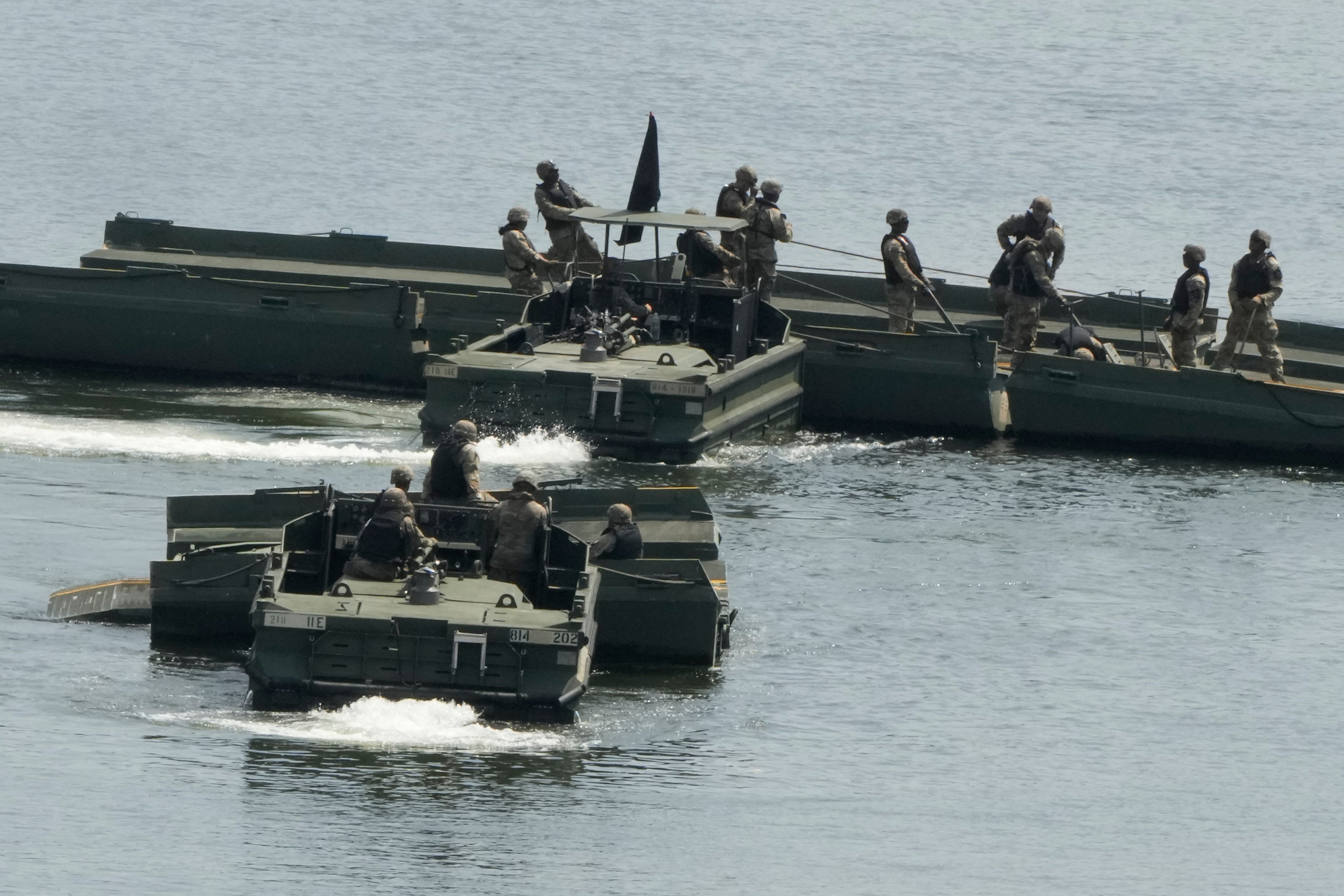 US Army’s soldiers conduct a training exercise on a river in Yeoncheon, South Korea, on Tuesday. Photo: AP