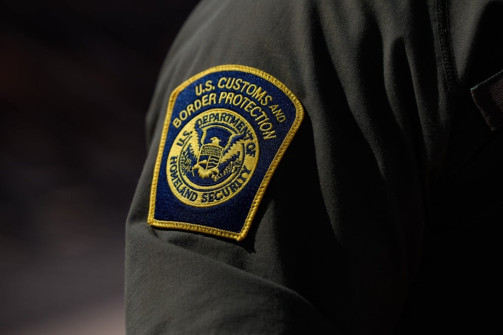 The agent was responsible for processing paperwork that would allow immigrants to stay in the US until court hearings. Photo: EPA-EFE