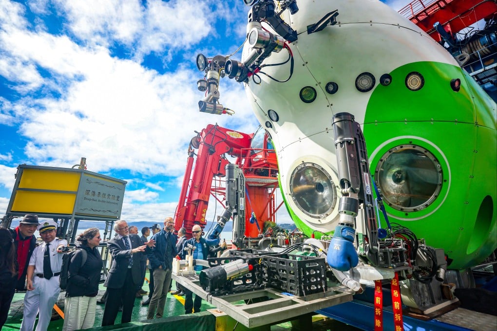 China’s deep-sea manned submersible Fendouzhe on display aboard the research vessel in New Zealand before the expedition to the Puysegur Trench. Photo: Xinhua