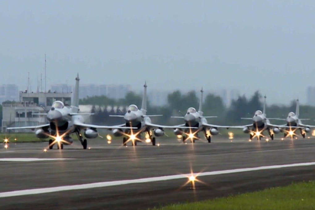 The J-10, a single-engine, multirole combat aircraft, entered service in the Chinese air force in 2003 and gained international attention most recently in the Pakistan-India clash near Kashmir. Photo: CCTV