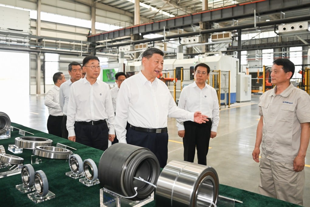 Chinese President Xi Jinping inspects an advanced manufacturing facility in Luoyang, Henan province, on May 19. Photo: Xinhua