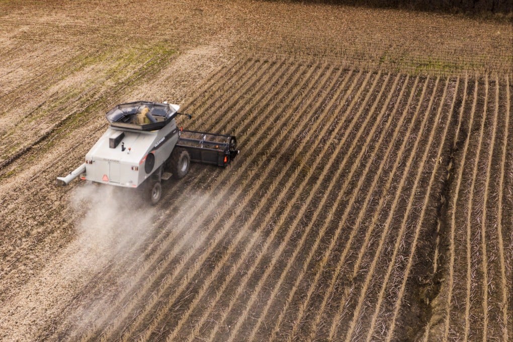 US soybean farmers have long relied on the income from bumper exports to China, but the trade is now mired in uncertainty as Beijing diversifies its food supply base amid the tariff war. Photo: EPA/EFE