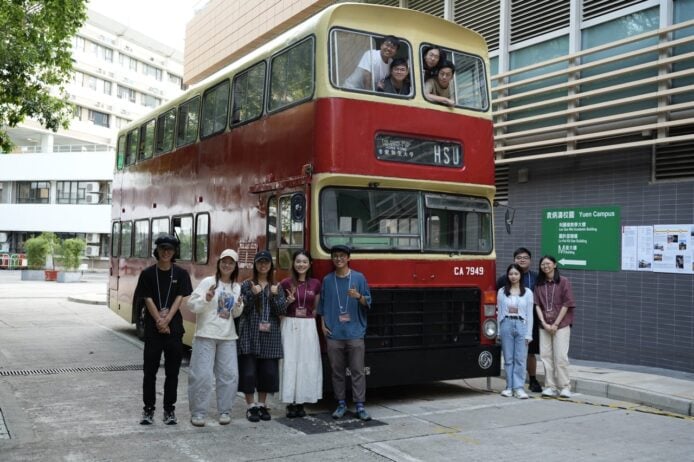 復修70年代經典巴士,親身入車廂見證歷史重生.