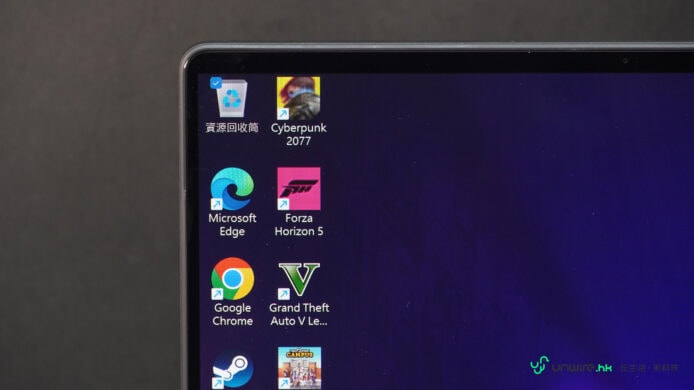 ROG Zephyrus Duo 筆記本電腦桌面截圖.