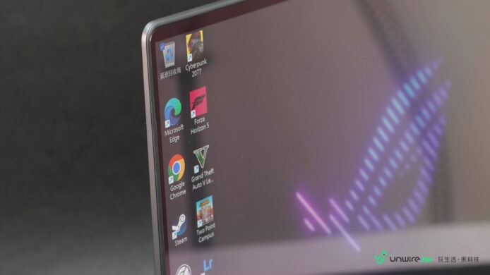 ROG Zephyrus Duo 雙屏遊戲筆記本電腦.