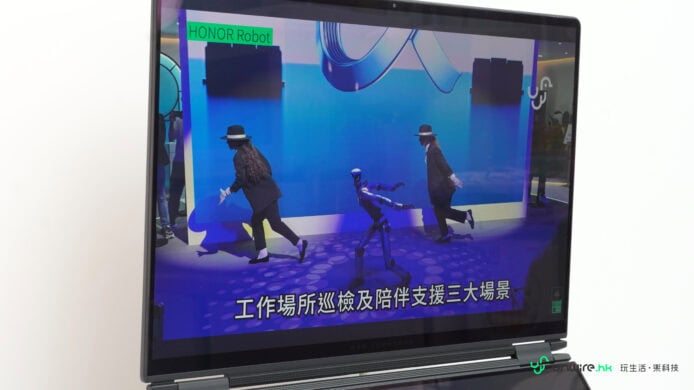 ROG Zephyrus Duo 雙屏遊戲筆記本電腦.