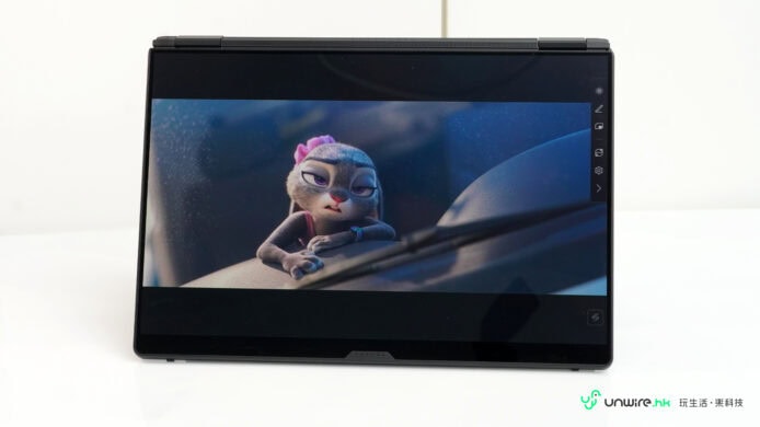 ROG Zephyrus Duo 2合1筆記本電腦.