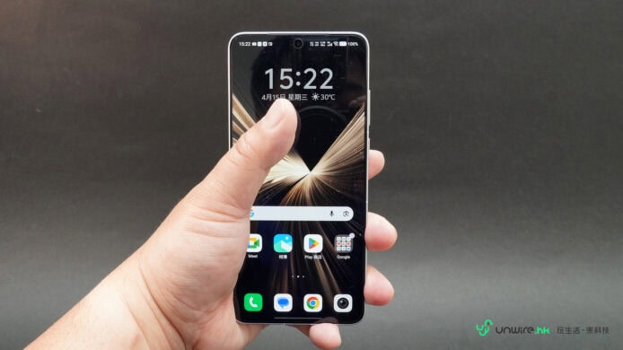 Vivo X300 手機屏幕特寫.