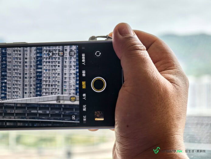Vivo X300 Ultra 拍攝城市景觀.