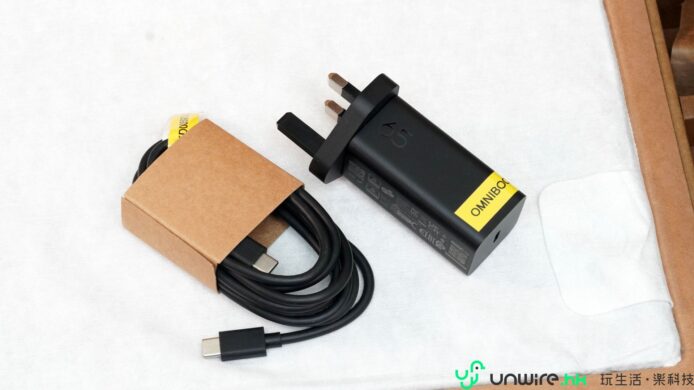 快速充電器與USB-C充電線.
