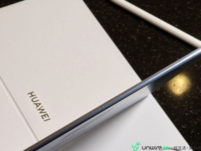 華為MatePad Pro Max 輕薄設計與亮麗屏幕.