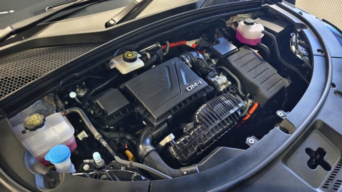 高效混合動力電動SUV，續航達1100公里.