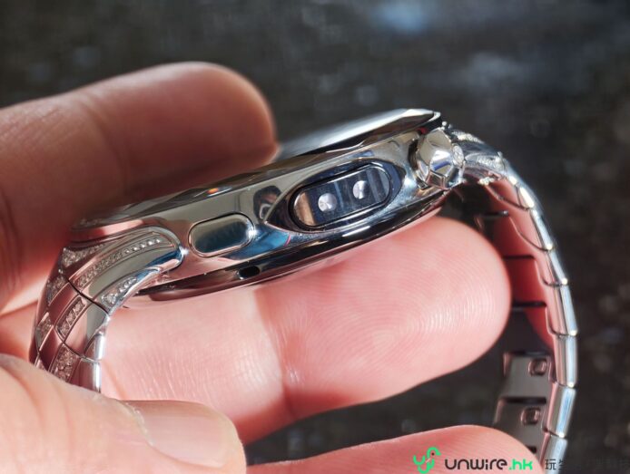 華為WATCH UD春季版奢華手錶,閃耀貴氣,功能全面,適合時尚人士佩戴。.