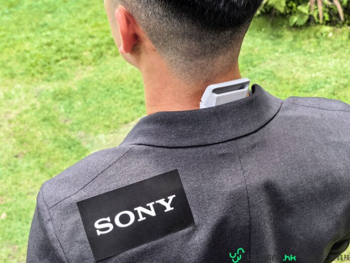 佩戴 Sony REON POCKET PRO Plus 進行現場測試.