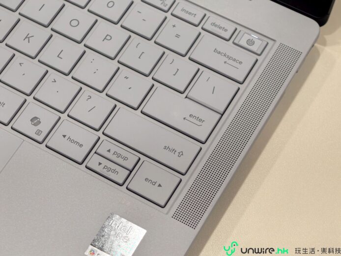 輕薄設計 ASUS ExpertBook Ultra 香港發佈.