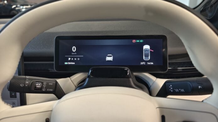 電動車儀表板數碼顯示屏.