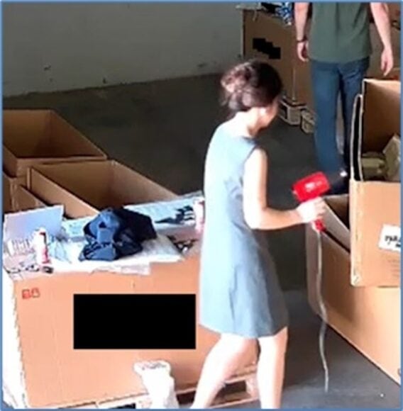 涉嫌走私伺服器的高層人物，案件涉及泰國轉送至中國，相關調查引起國際關注。.