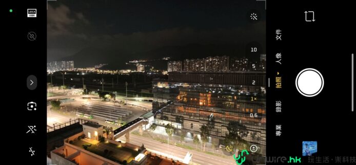 香港夜景城市天際線,繁華都市夜晚燈火閃爍.