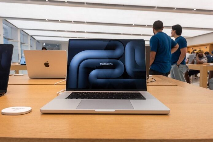 蘋果MacBook Pro在展覽中展示.
