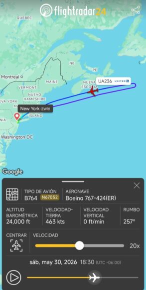 紐約至UA256航班航線圖,顯示波音767-424客機從紐約起飛,飛行高度24,000英尺,速度463節,航向257度,.