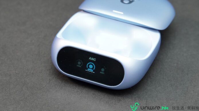 智能耳機充電盒,便攜式設計,帶有藍牙連接.
